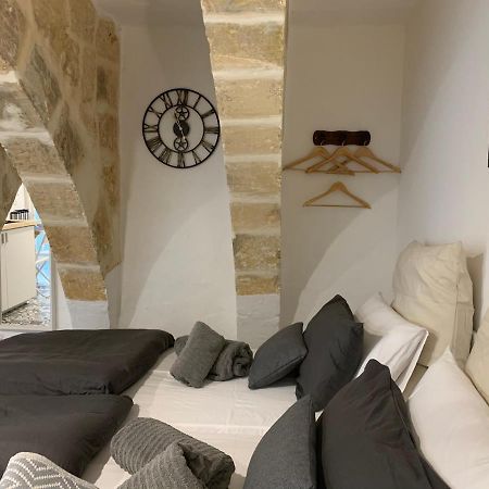 Studio Apartment In Valletta Exterior foto