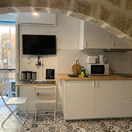 Studio Apartment In Valletta Exterior foto
